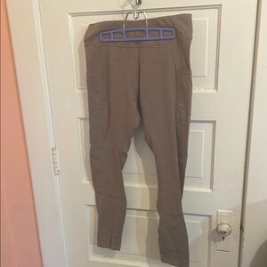 Pact Purefit Pocket Leggings Size L Never Worn